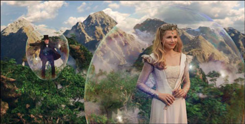 James Franco and Michelle Wiliams in Oz The Great and Powerful