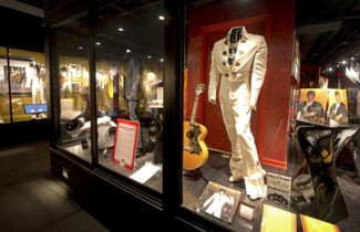 Elvis Live from Vegas at Graceland