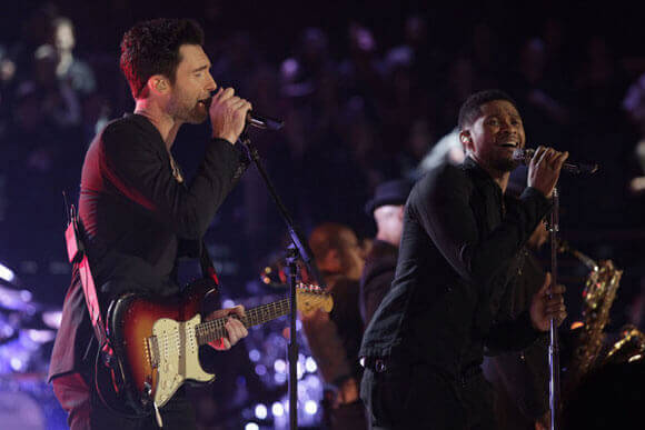 Adam Levine and Usher perform on 'The Voice'