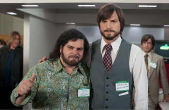 Josh Gad and Ashton Kutcher in Jobs