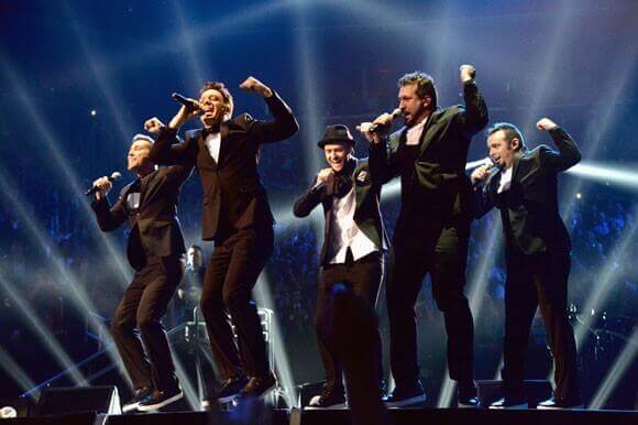 'Nsync Performs at the 2013 MTV Video Music Awards