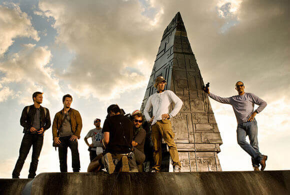 Transformers 4 Set Photo with Mark Wahlberg and Michael Bay