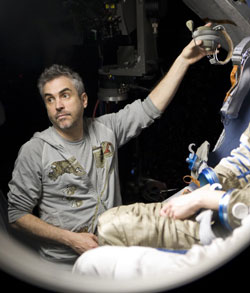 Alfonso Cuaron Wins DGA for Gravity