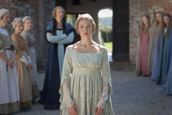 Rebecca Ferguson stars in 'The White Queen'