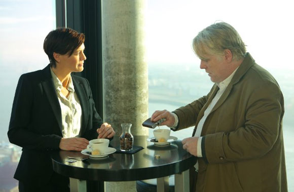 Robin Wright and Philip Seymour Hoffman in A Most Wanted Man