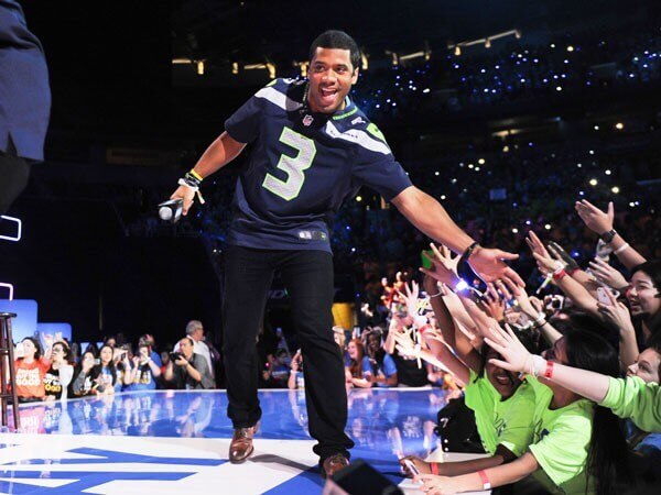 Russell Wilson to Host Kids' Choice Sports Awards