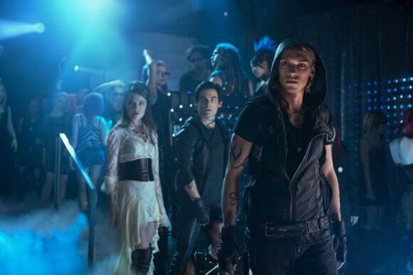 Jemina West, Kevin Zegers, Jamie Campbell Bower in Mortal Instruments