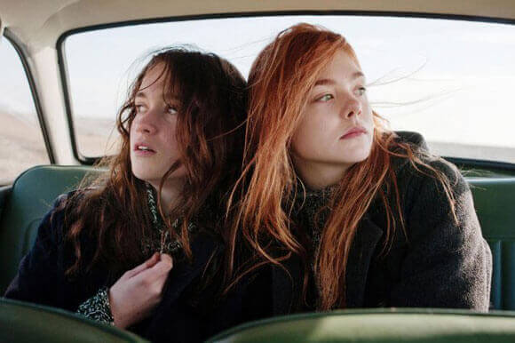 Alice Englert and Elle Fanning in Ginger and Rosa