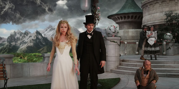 Michelle Williams and James Franco in 'Oz The Great and Powerful'
