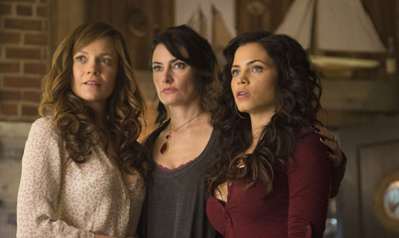 Madchen Amick Witches of East End Interview