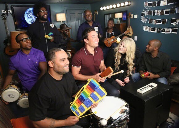 Jimmy Fallon, Meghan Trainor and The Roots Perform All About That Bass