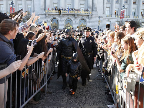 Julia Roberts Signs Up for Batkid Film