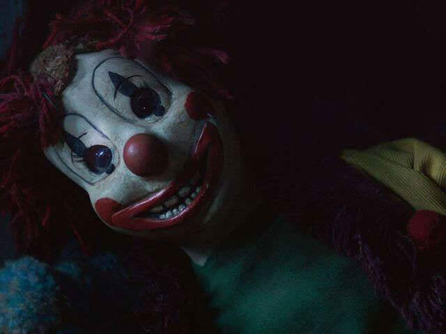 Clown doll from Poltergeist 2015