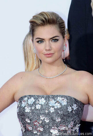 Kate Upton at 'The Other Woman' premiere (Photo © Richard Chavez)