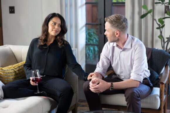 Alyssa Diaz and Shawn Ashmore